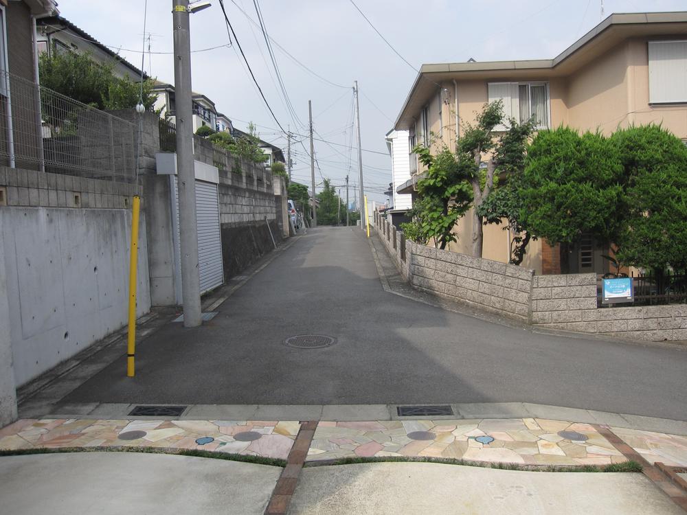 View photos from the dwelling unit. Front road from the site (August 2013) Shooting