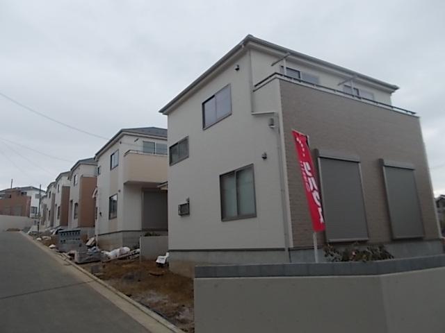 Local appearance photo. Local (11 May 2013) Shooting