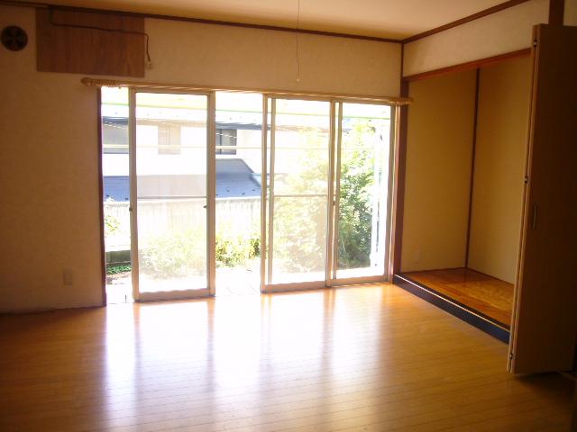 Non-living room. 1 Kaiyoshitsu