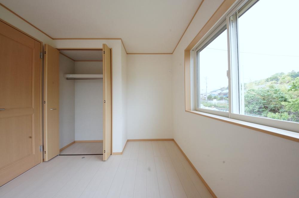 Non-living room. Bright living room