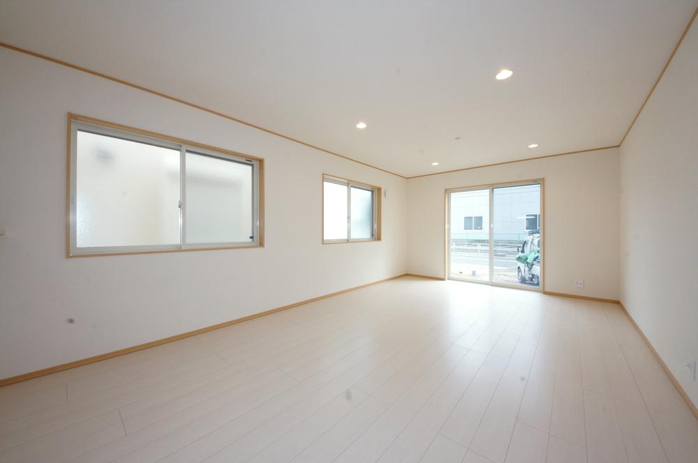 Living. Spacious Living Dining & Kitchen