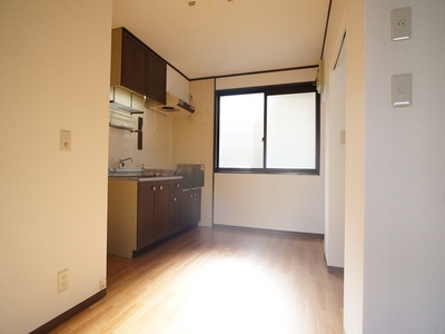 Kitchen. Kitchen space of 5.6J.