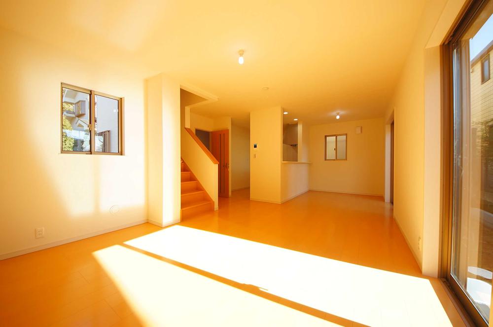 Living. Indoor (12 May 2013) Shooting, It is a popular living-in stairs.