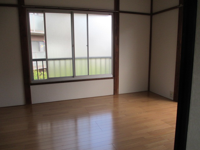 Living and room. Western and Japanese-style has become a Tsuzukiai