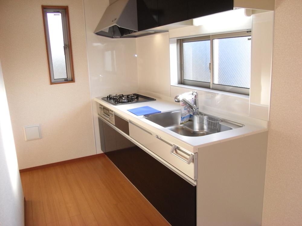 Kitchen. Building 3 Indoor (December 5, 2013) Shooting