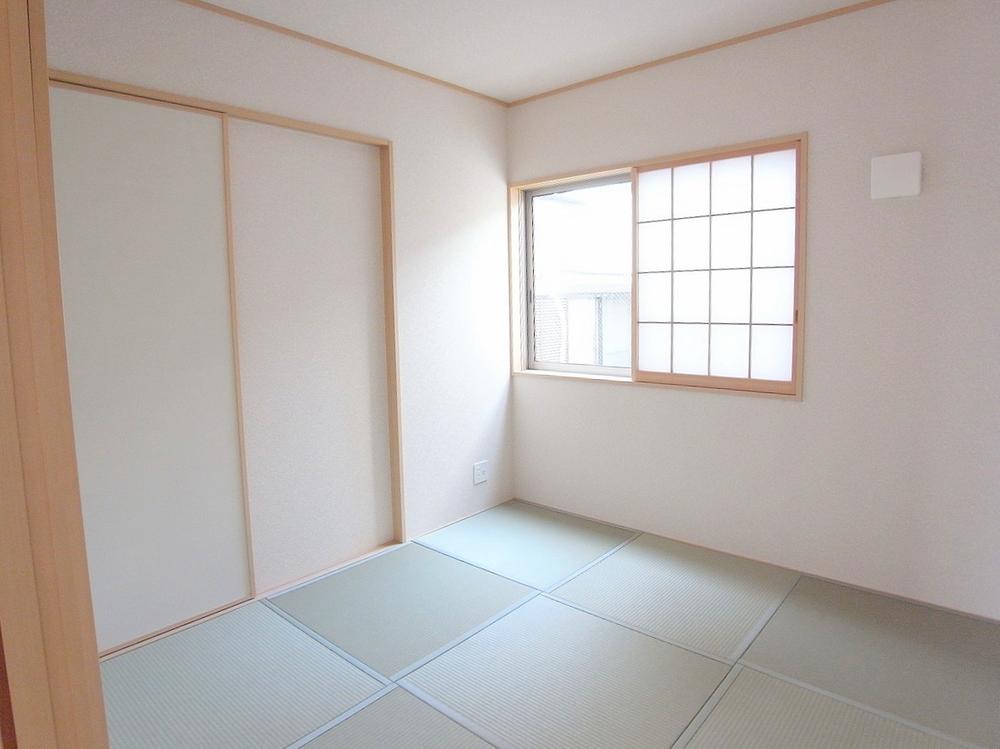 Non-living room. It is a little perfect Japanese-style space to take a break! (December 2013) Shooting