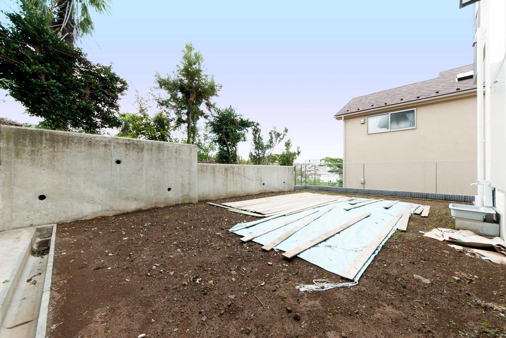 Garden. Spacious Niwazuke ・ ・ There are about 30 Pledge breadth of equivalent.