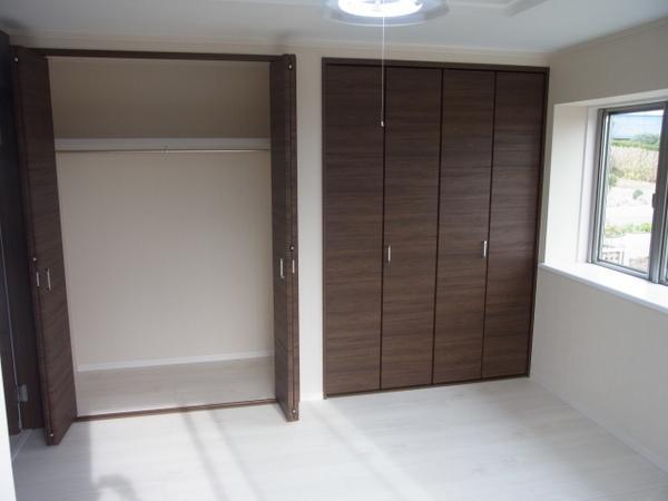 Non-living room. 2 Kaiyoshitsu 7 Pledge Storage lot!
