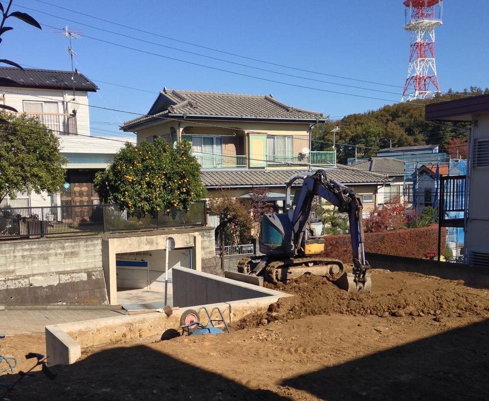 Local appearance photo. Local (11 May 2013) Shooting