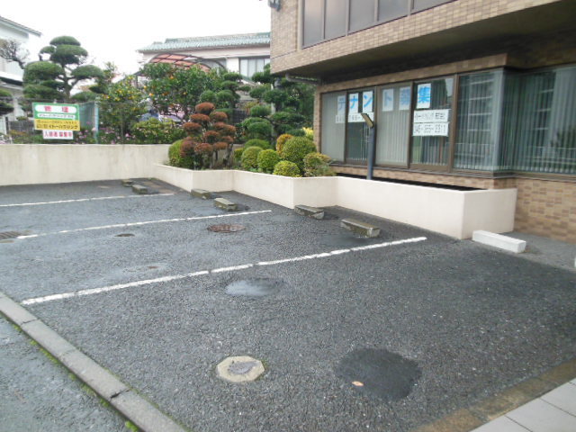 Parking lot