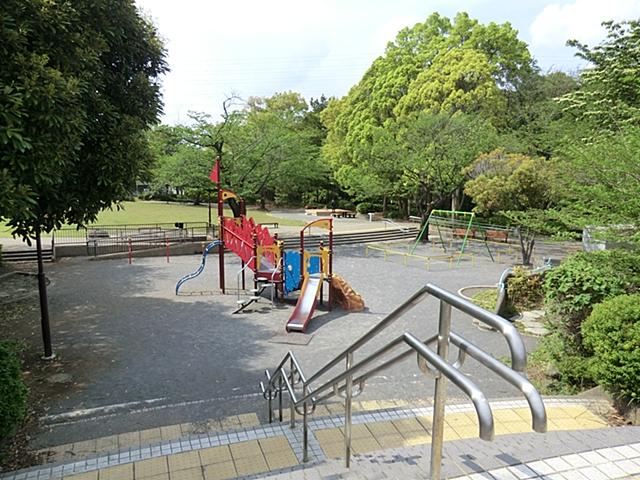 park. 277m to Shirane park