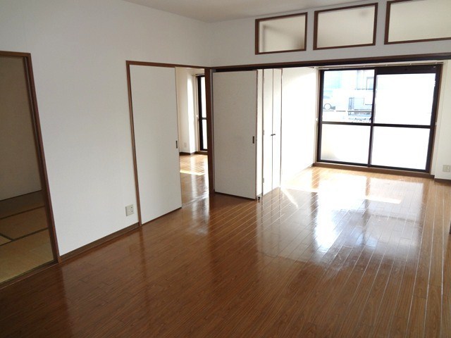 Living and room
