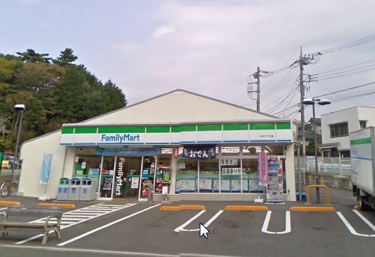 Convenience store. 342m to Family Mart (convenience store)