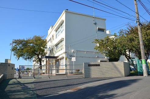 Primary school. Imajuku until elementary school 720m