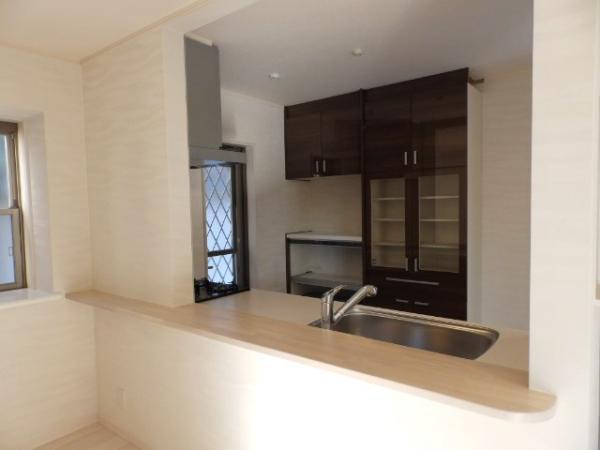 Kitchen. Kitchen overlooking the living room