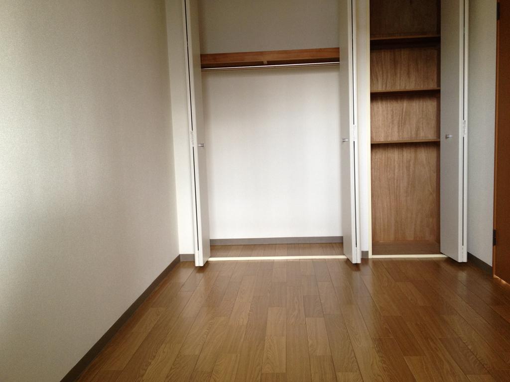 Living and room. 5.3 tatami Western-style