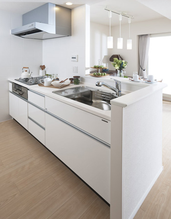 Kitchen.  [kitchen] Along with a beauty to comfort. Packed with smart items to decorate the day-to-day. (B type sample room) ※ Living in the sample room ・ dining, Kitchen facilities ・ Specifications, etc. You can check.