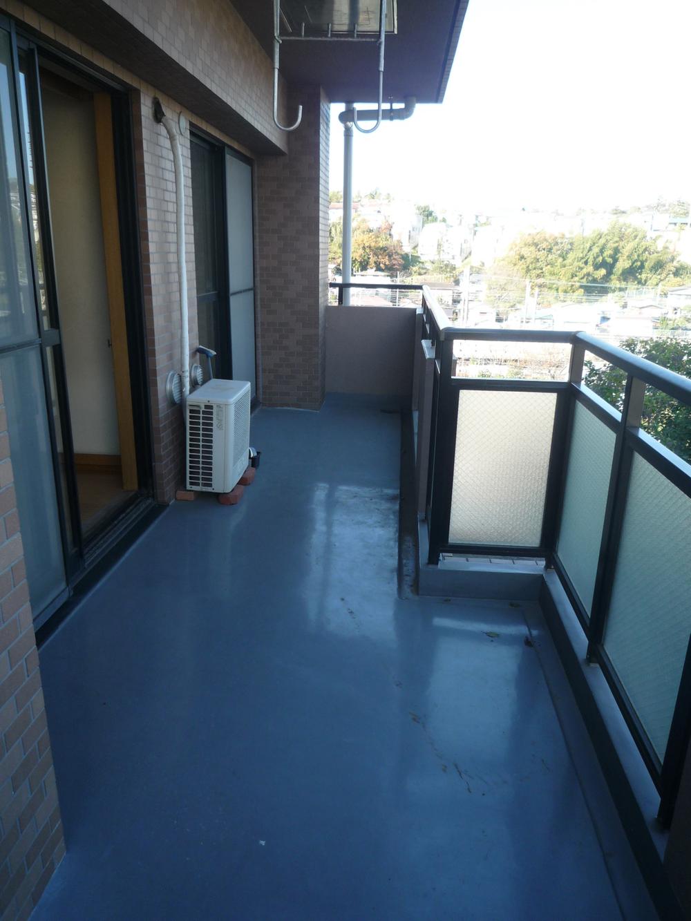 Balcony. Spacious balcony