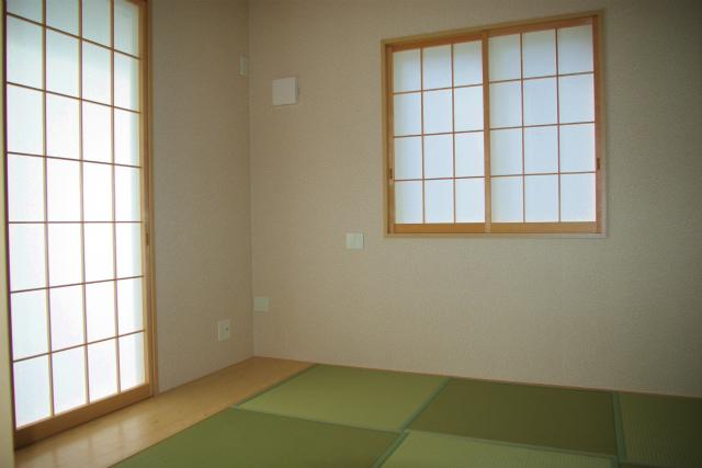 Non-living room.  [1 Building] Indoor (11 May 2013) Shooting