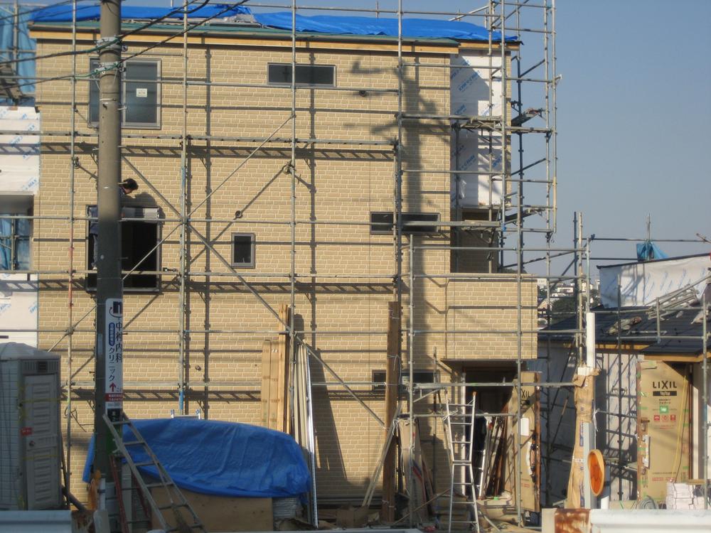 Local appearance photo. Local (11 May 2013) Shooting