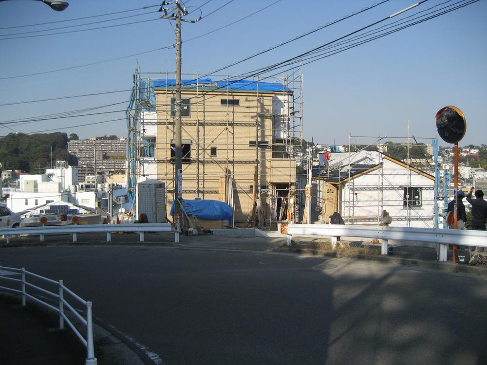 Local photos, including front road. Local (11 May 2013) Shooting