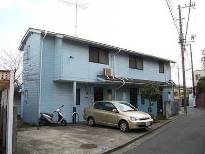 Building appearance. Terrace house, which consists of all three households