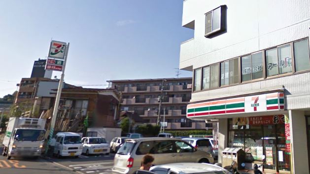 Convenience store. Seven-Eleven Yokohama Sakamoto-cho store (convenience store) to 799m