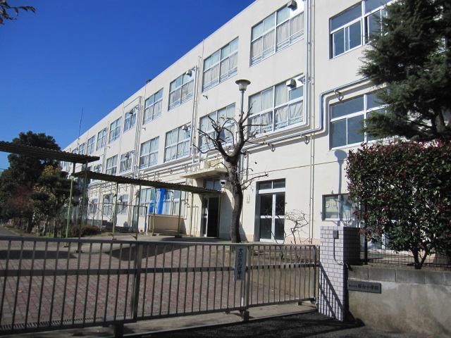 Other local. Sakuradai elementary school