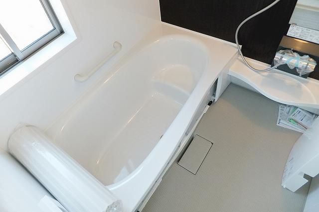 Bathroom. Indoor (November 23, 2013) Shooting Spacious Hitotsubo bus ☆