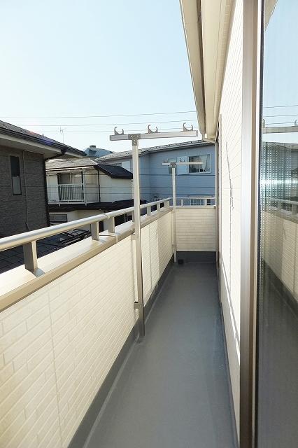 Balcony. (November 23, 2013) Shooting Spacious balcony ☆ Your laundry a breeze