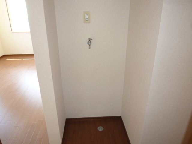 Other Equipment. It is indoor washing machine Storage ☆ We took it from the entrance of the toilet. 