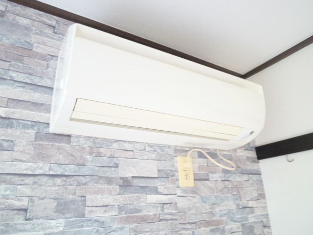 Other Equipment. With a happy air conditioning ☆