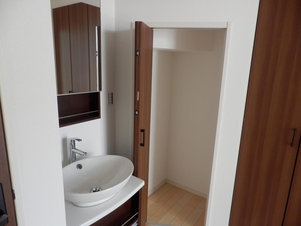 Same specifications photos (Other introspection). The company specification example  Washroom is a picture