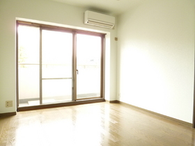 Living and room. LDK11.8 Pledge ・ Air-conditioned (leaving product)