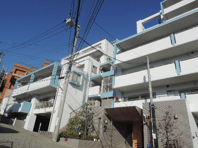 Local appearance photo. 2000 Built ・ Pet breeding consultation!