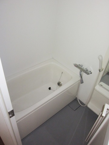 Bath. Reheating function with bus