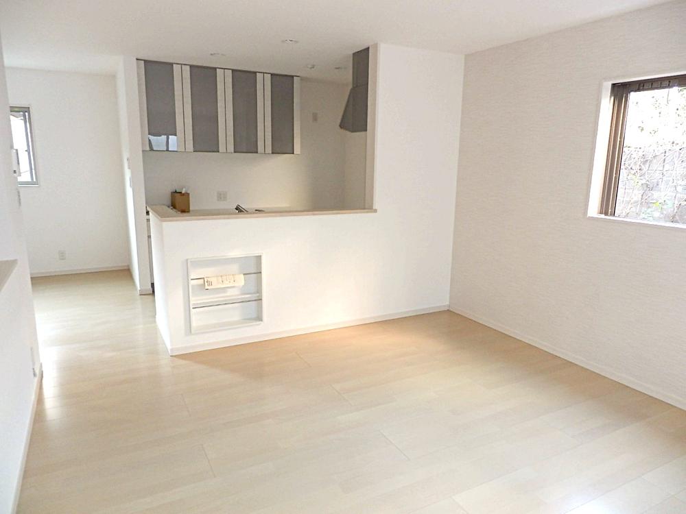 The company specification example photo living