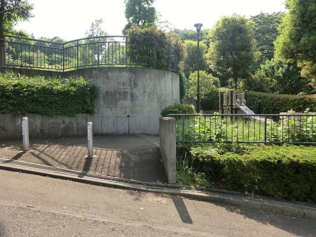 park. 562m until Sakaigi the town park