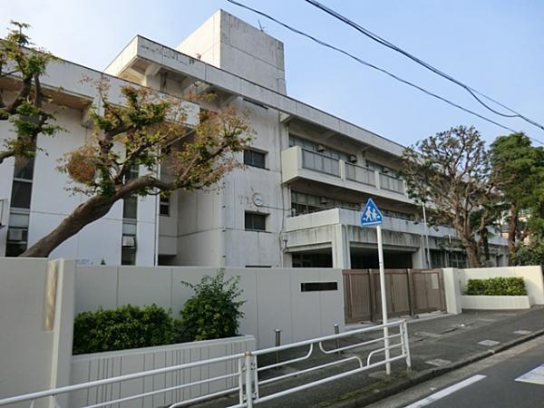 Primary school. 320m until Iwasaki elementary school