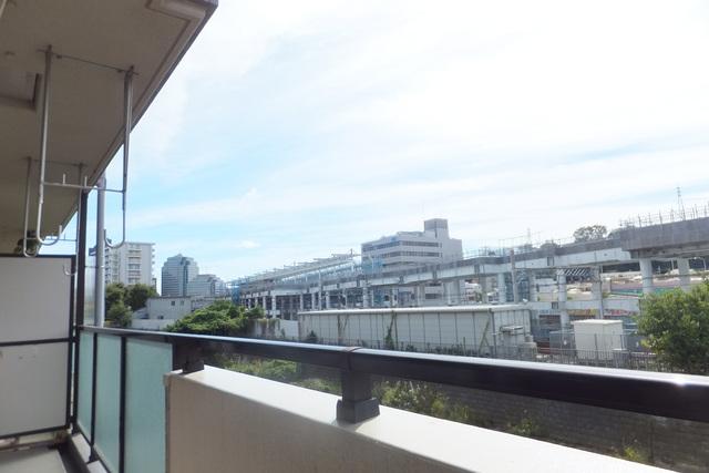 View photos from the dwelling unit