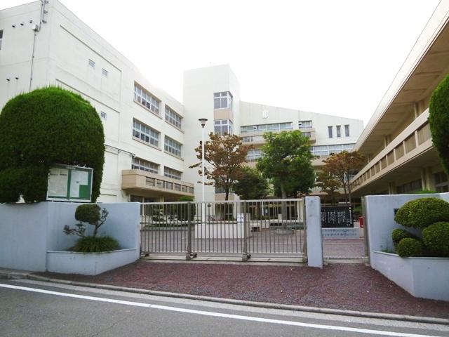 Junior high school. Nishitani 480m until junior high school  6 mins