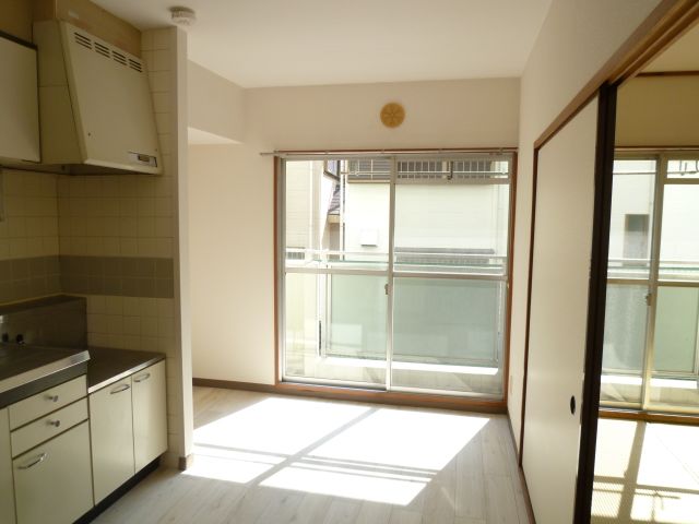 Living and room