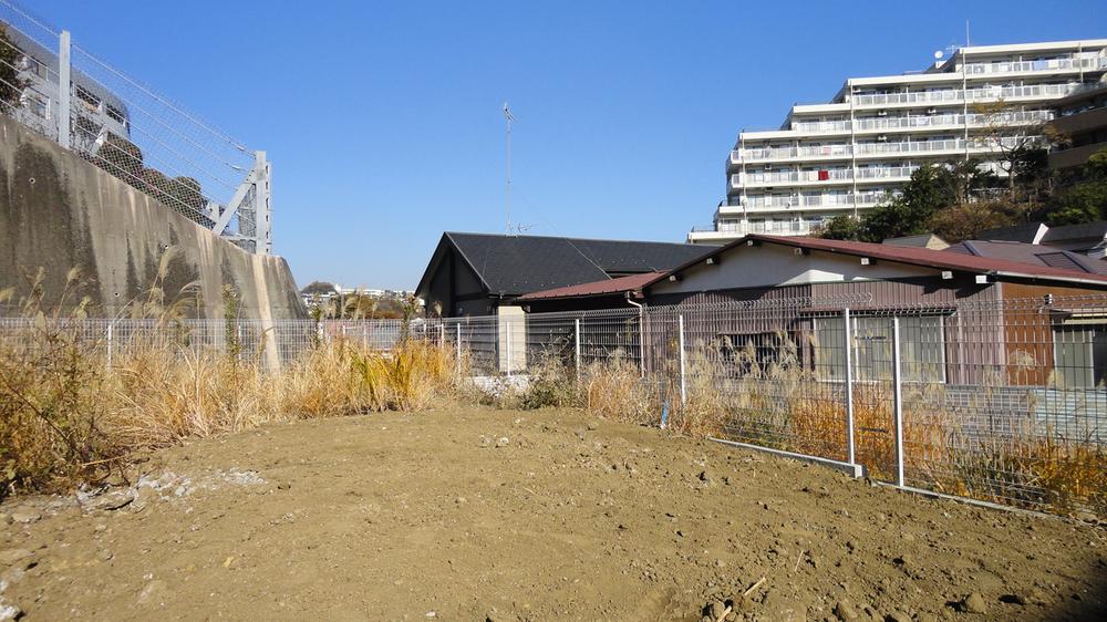 Local appearance photo. 1 ・ 2 Building site (December 2013) Shooting