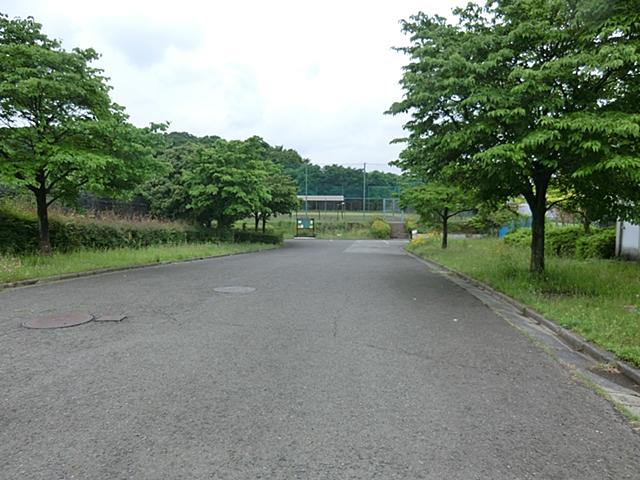 park. 380m until Kamisugeda Eastern Park