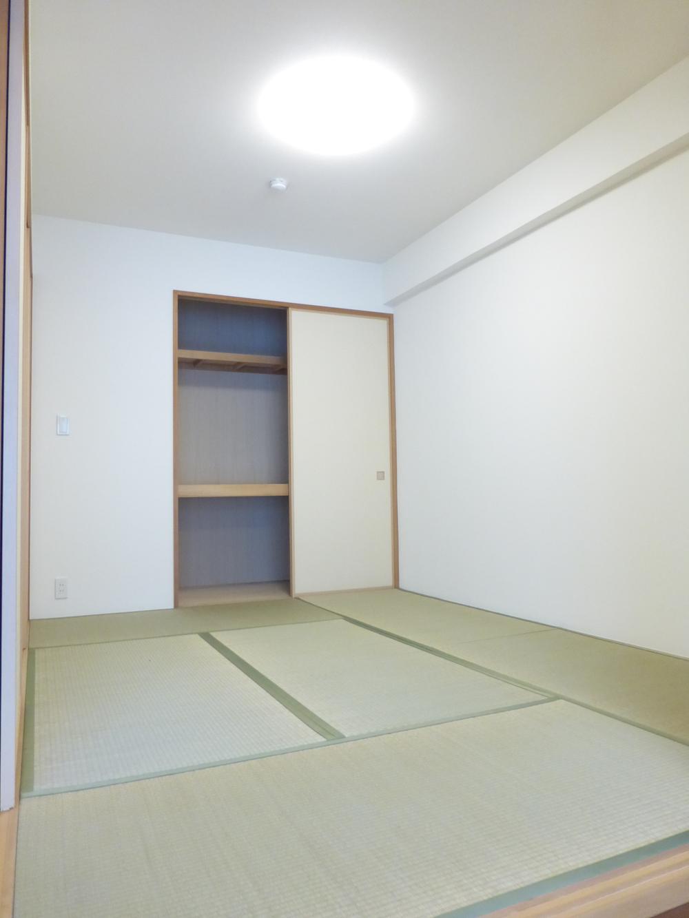 Non-living room. Indoor (September 30, 2013) Shooting