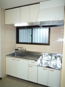 Kitchen. You can also enjoy the kitchen cooking in the two-burner gas stove installation Allowed