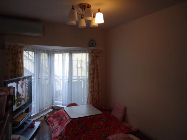 Living. Indoor (12 May 2013) Shooting