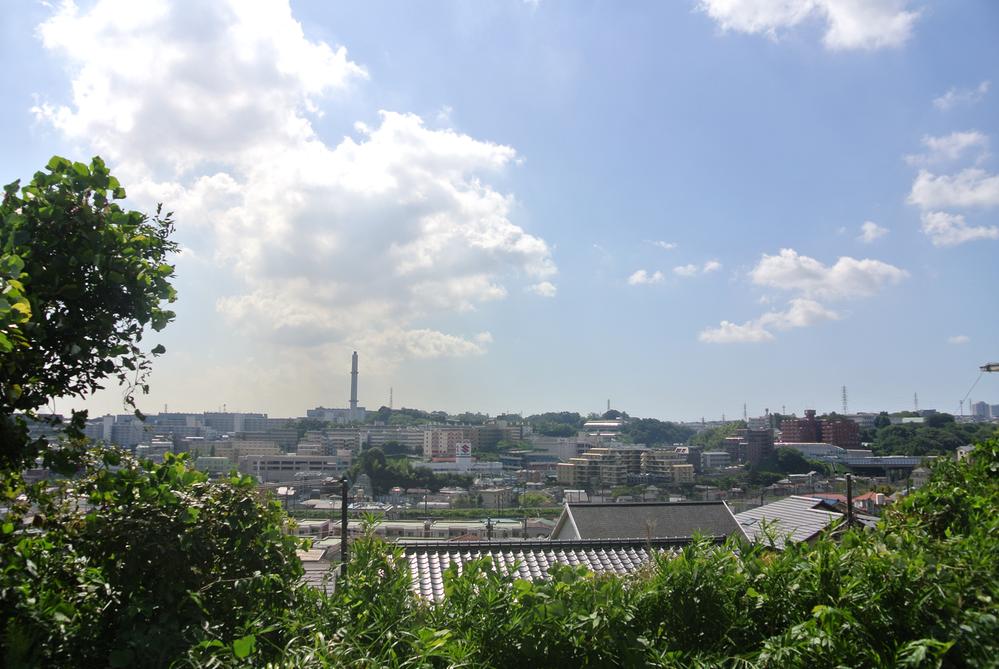 View photos from the dwelling unit. View from the site (October 2013) Shooting