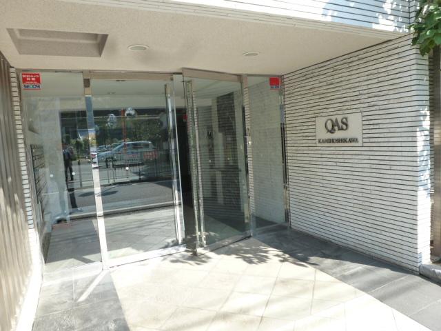 Other common areas. Entrance