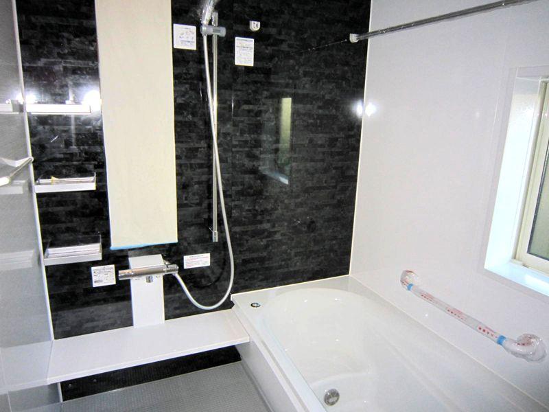 Same specifications photo (bathroom). Example of construction